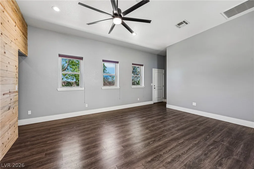 3910 Pebble, Las Vegas, NV 89139