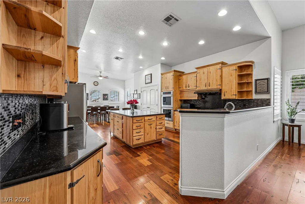3910 Pebble, Las Vegas, NV 89139