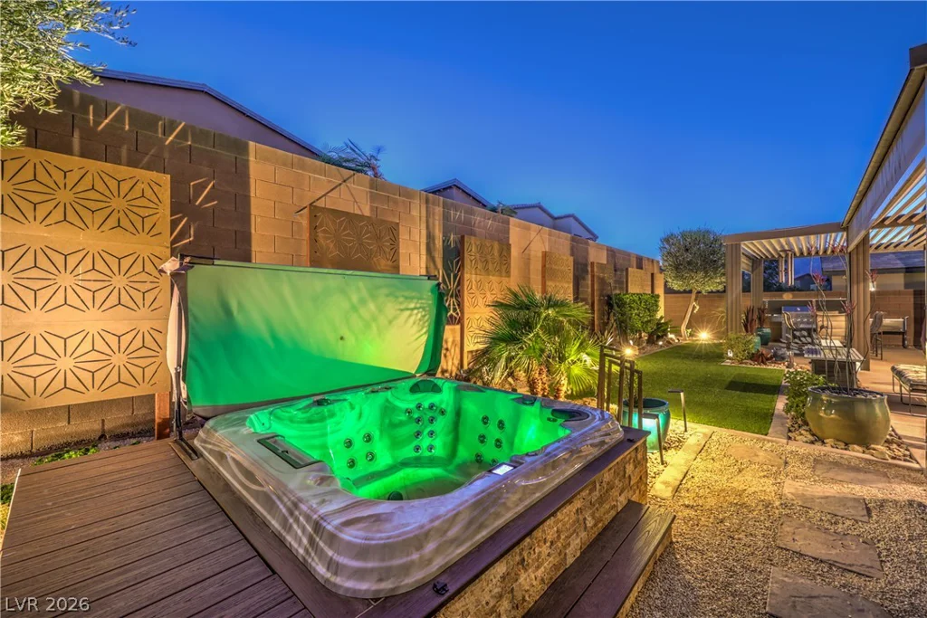 6841 Peakview, North Las Vegas, NV 89084