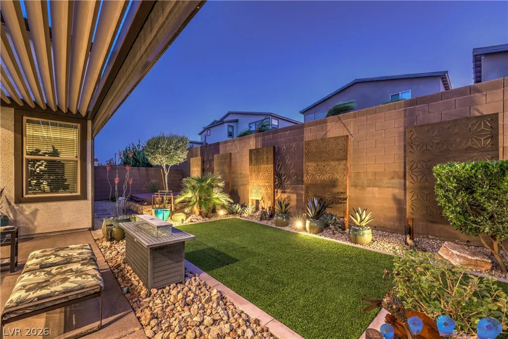 6841 Peakview, North Las Vegas, NV 89084