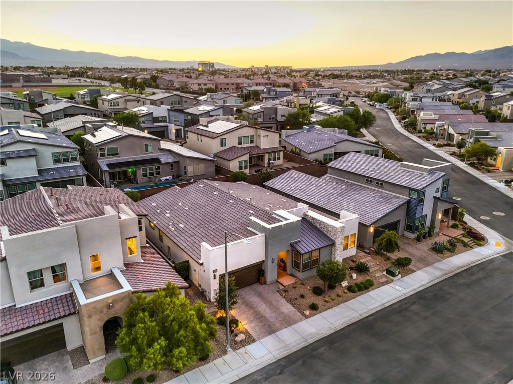 6841 Peakview, North Las Vegas, NV 89084