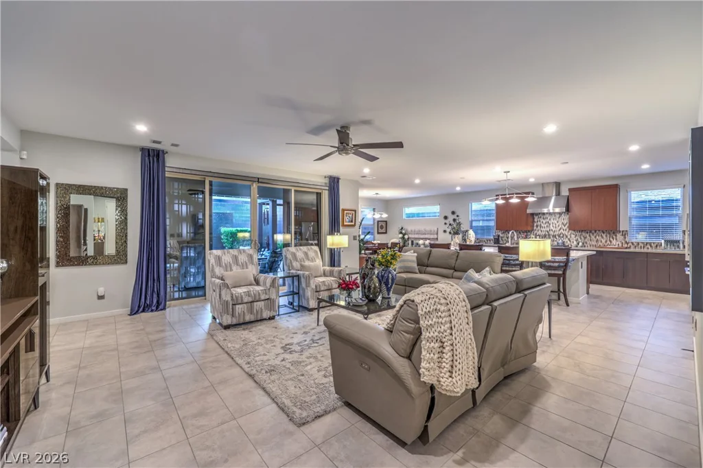 6841 Peakview, North Las Vegas, NV 89084