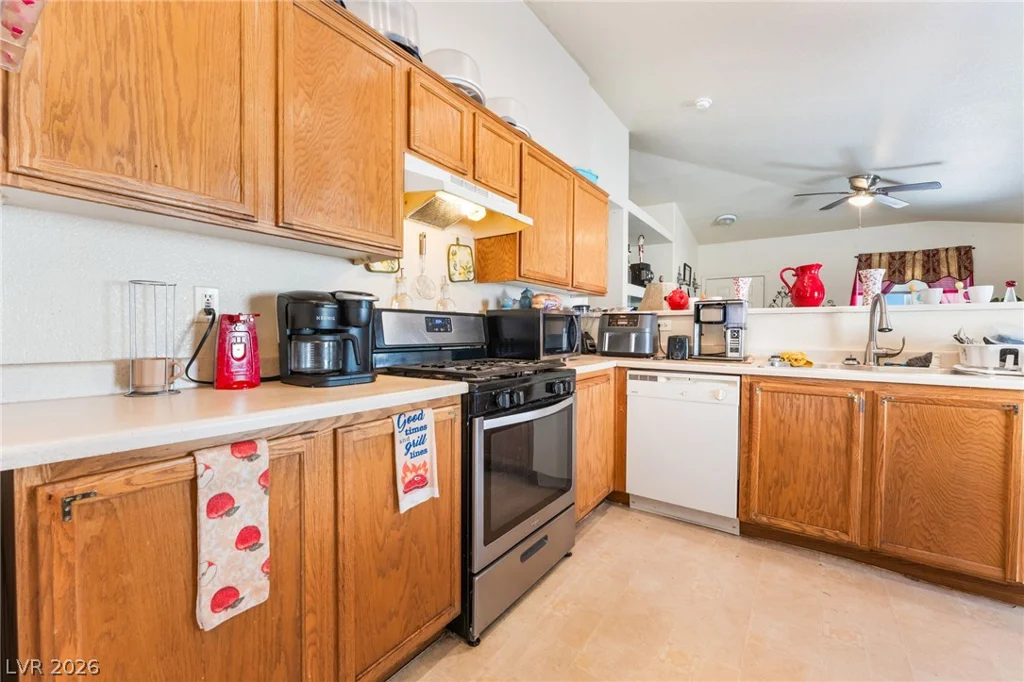 2824 King Michael, North Las Vegas, NV 89086