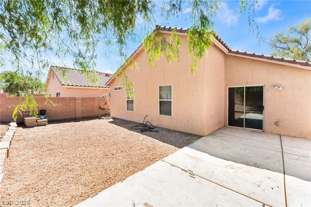 2824 King Michael, North Las Vegas, NV 89086
