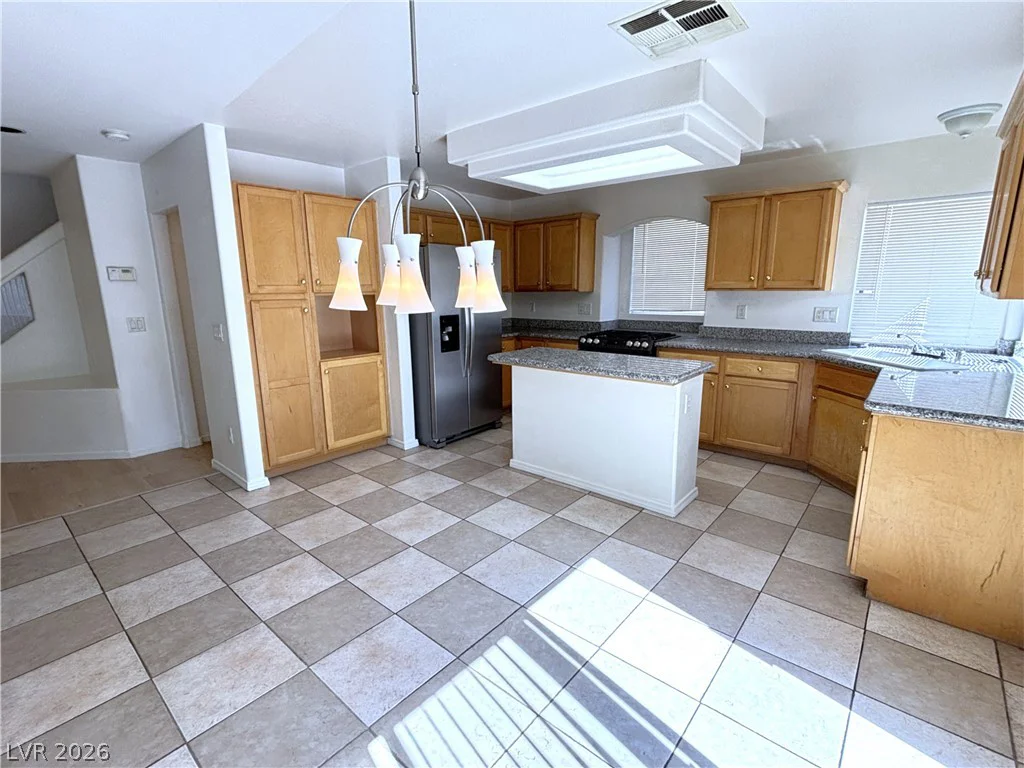 7586 Mermaid Song, Las Vegas, NV 89139