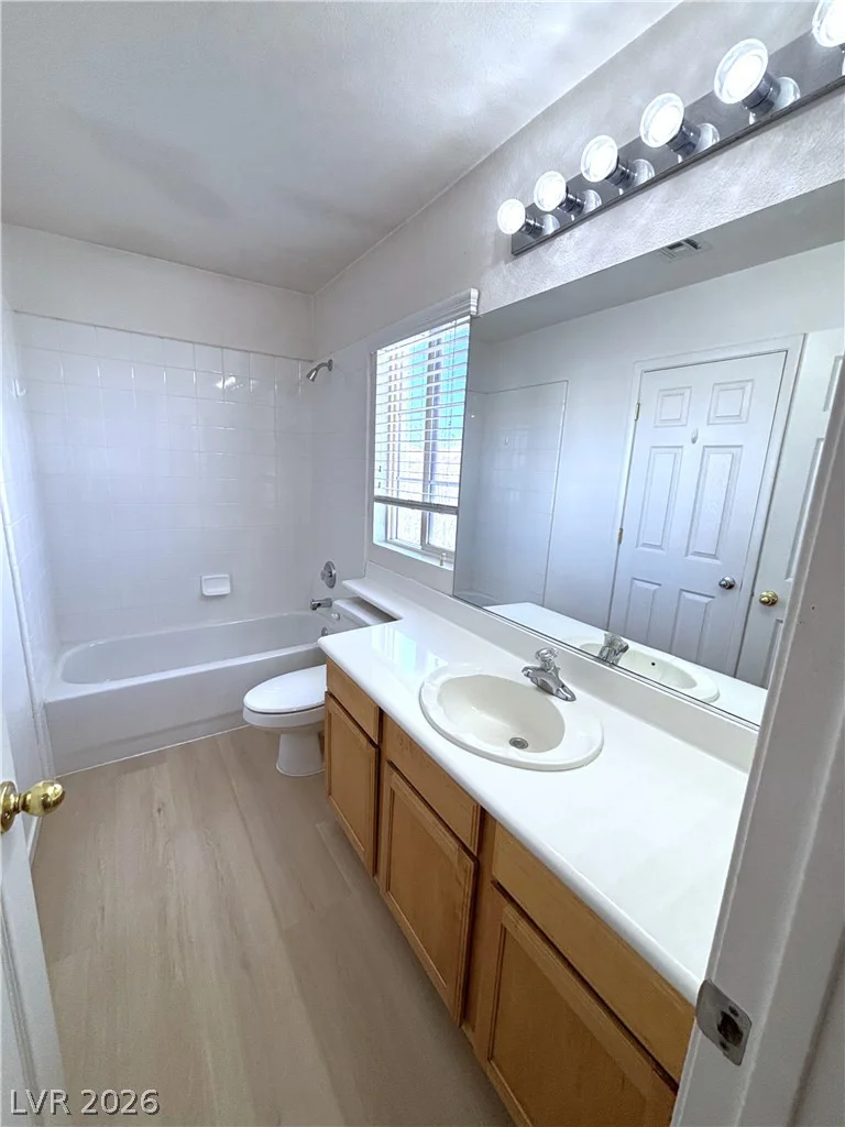 7586 Mermaid Song, Las Vegas, NV 89139