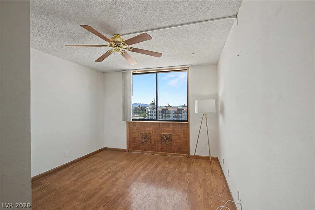 3930 University Center, Las Vegas, NV 89119