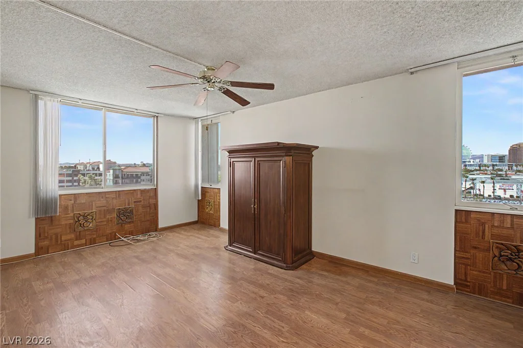 3930 University Center, Las Vegas, NV 89119