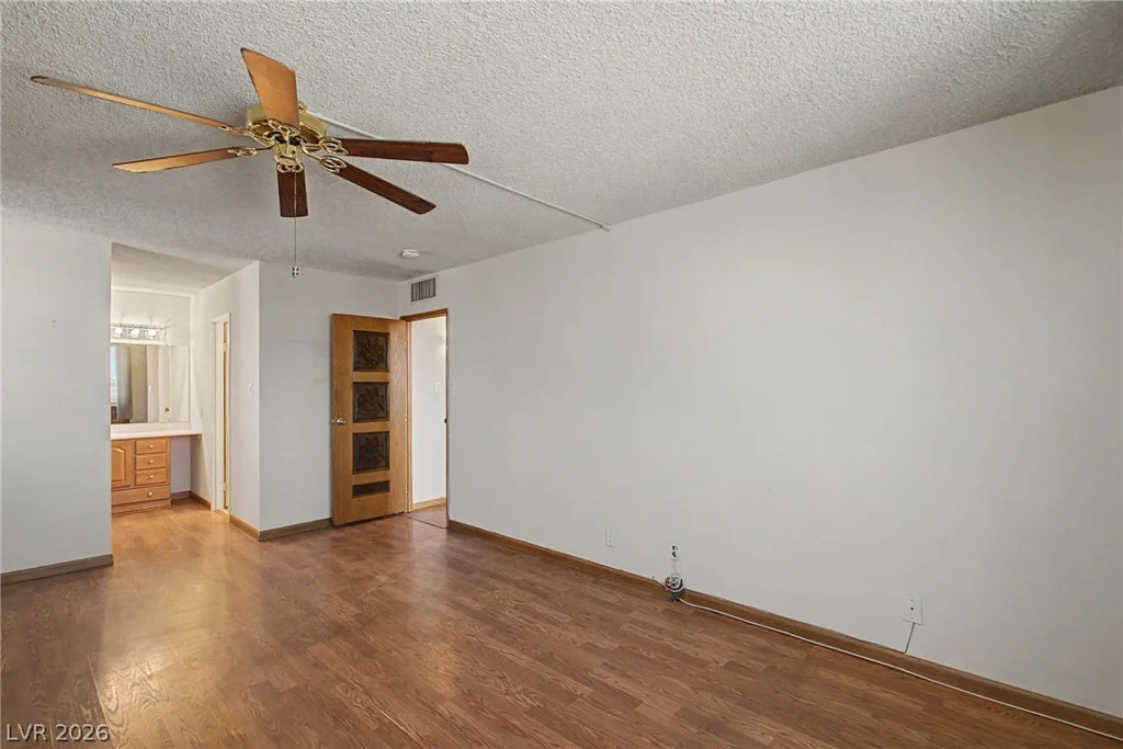 3930 University Center, Las Vegas, NV 89119
