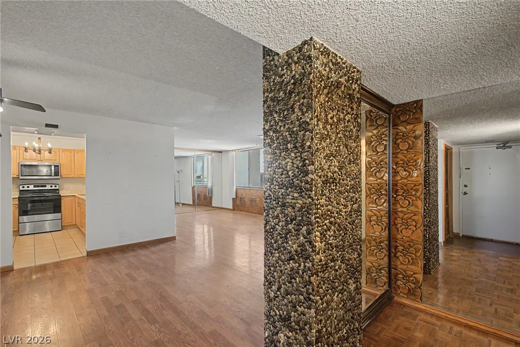 3930 University Center, Las Vegas, NV 89119