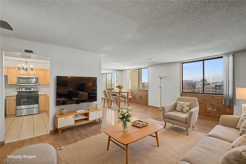 3930 University Center, Las Vegas, NV 89119