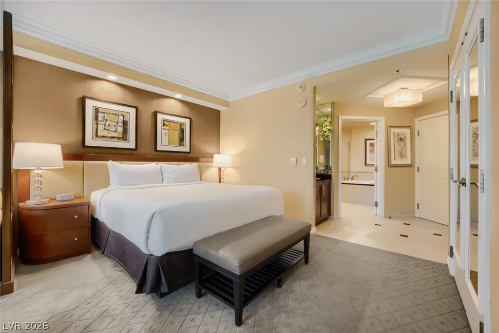 145 Harmon, Las Vegas, NV 89109
