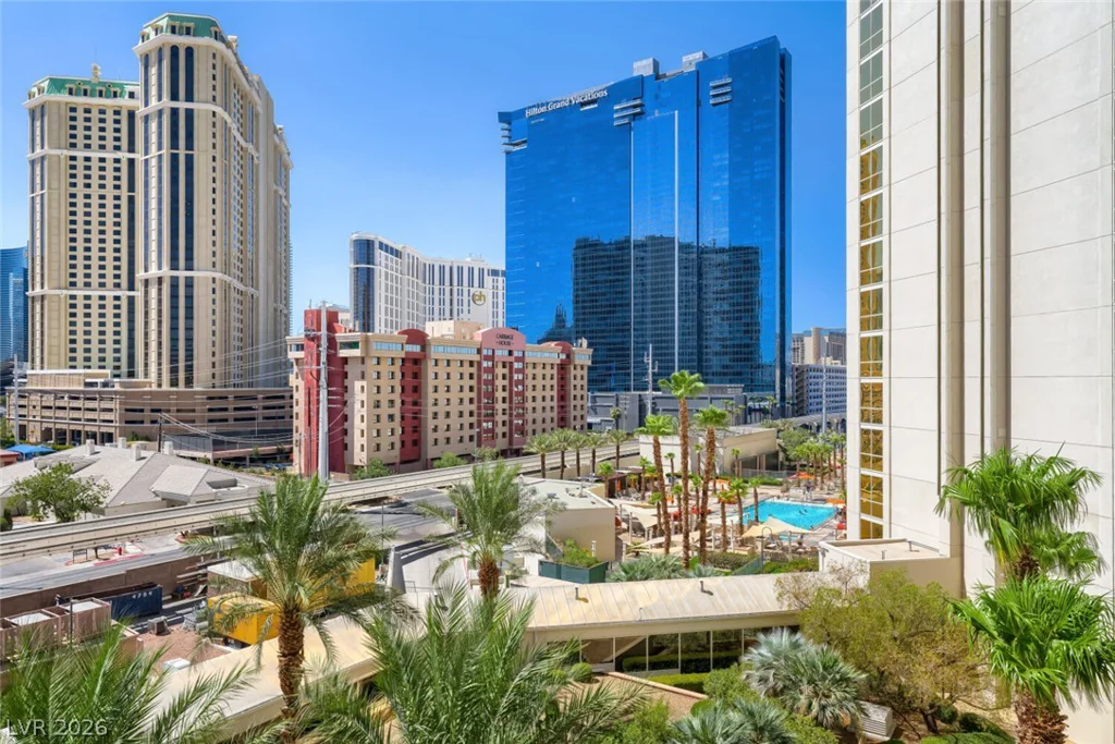 145 Harmon, Las Vegas, NV 89109