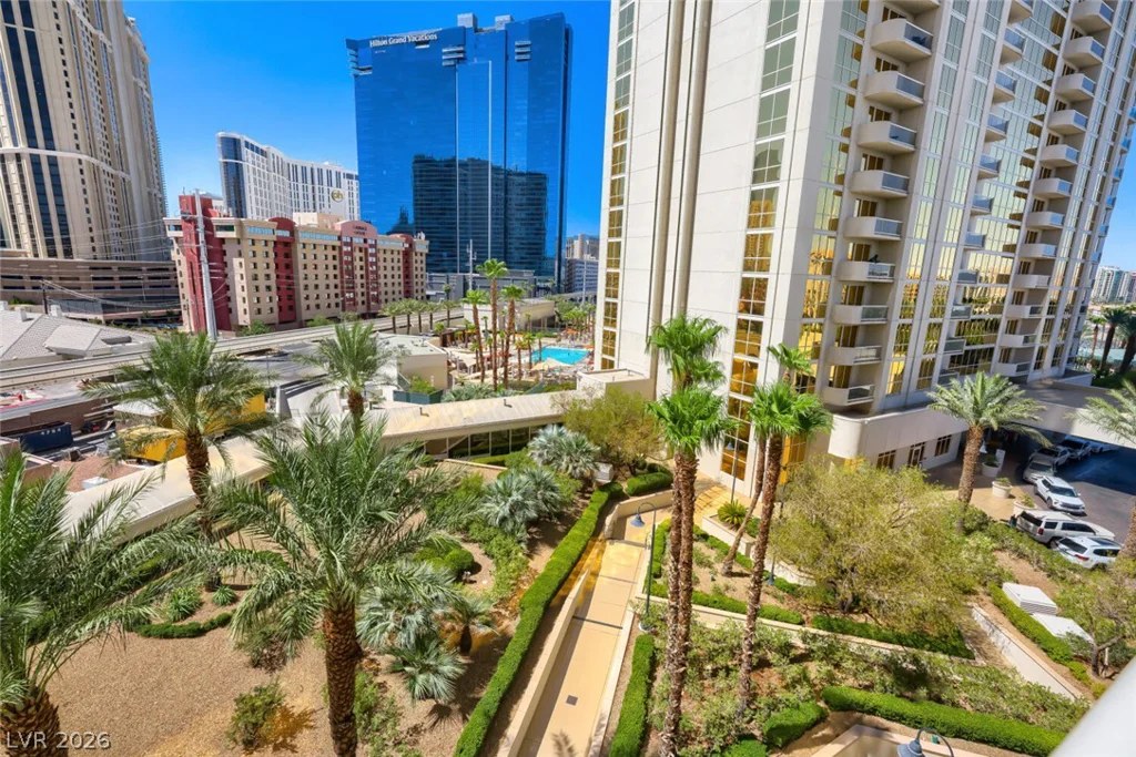 145 Harmon, Las Vegas, NV 89109