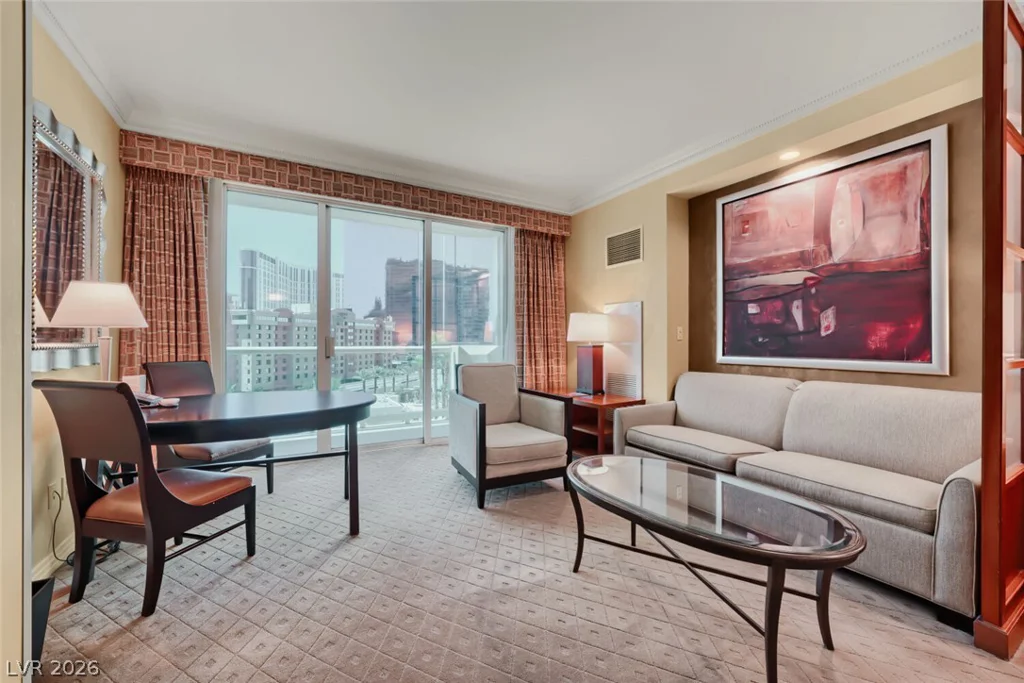 145 Harmon, Las Vegas, NV 89109