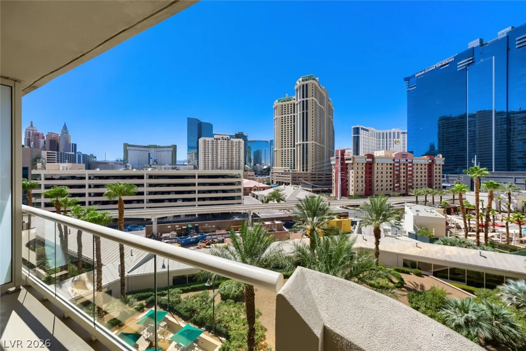 145 Harmon, Las Vegas, NV 89109