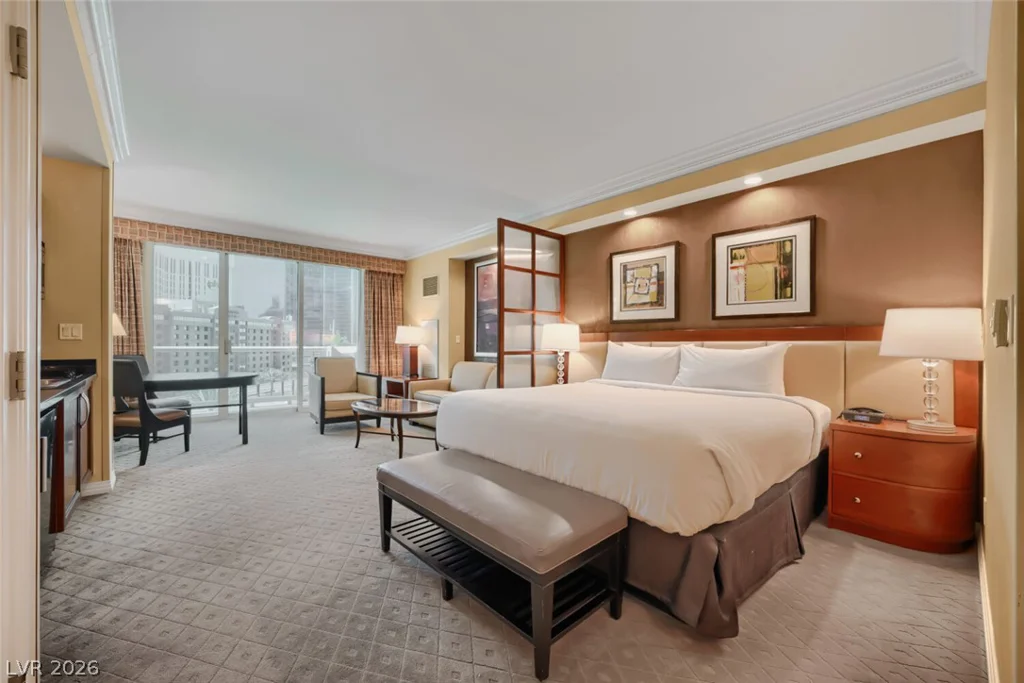 145 Harmon, Las Vegas, NV 89109