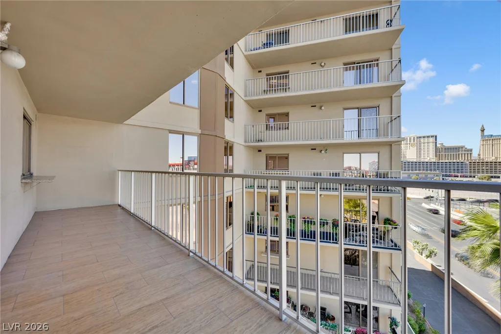 205 Harmon, Las Vegas, NV 89169