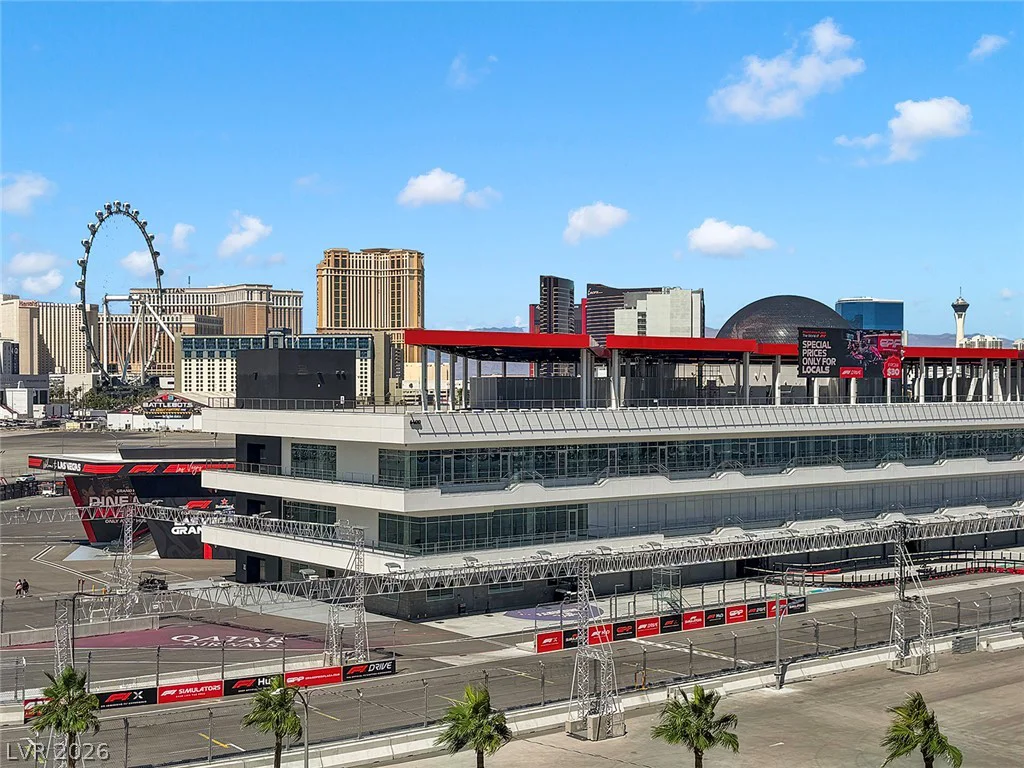 205 Harmon, Las Vegas, NV 89169