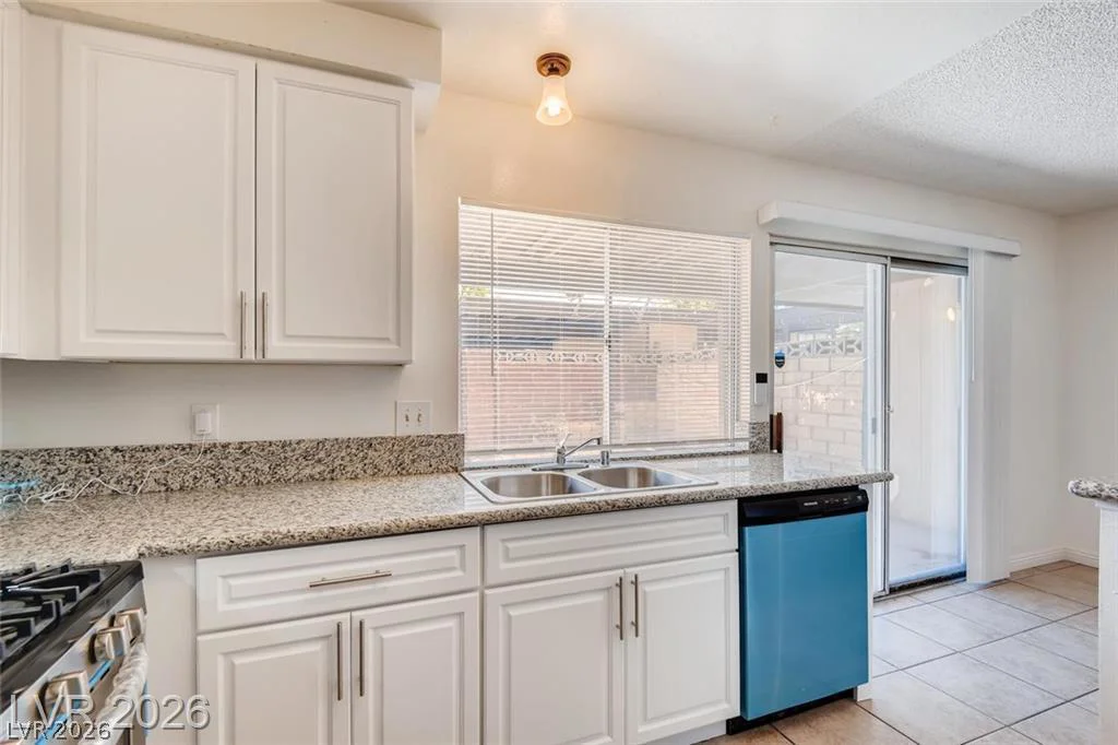 6156 Meadow Vista, Las Vegas, NV 89103