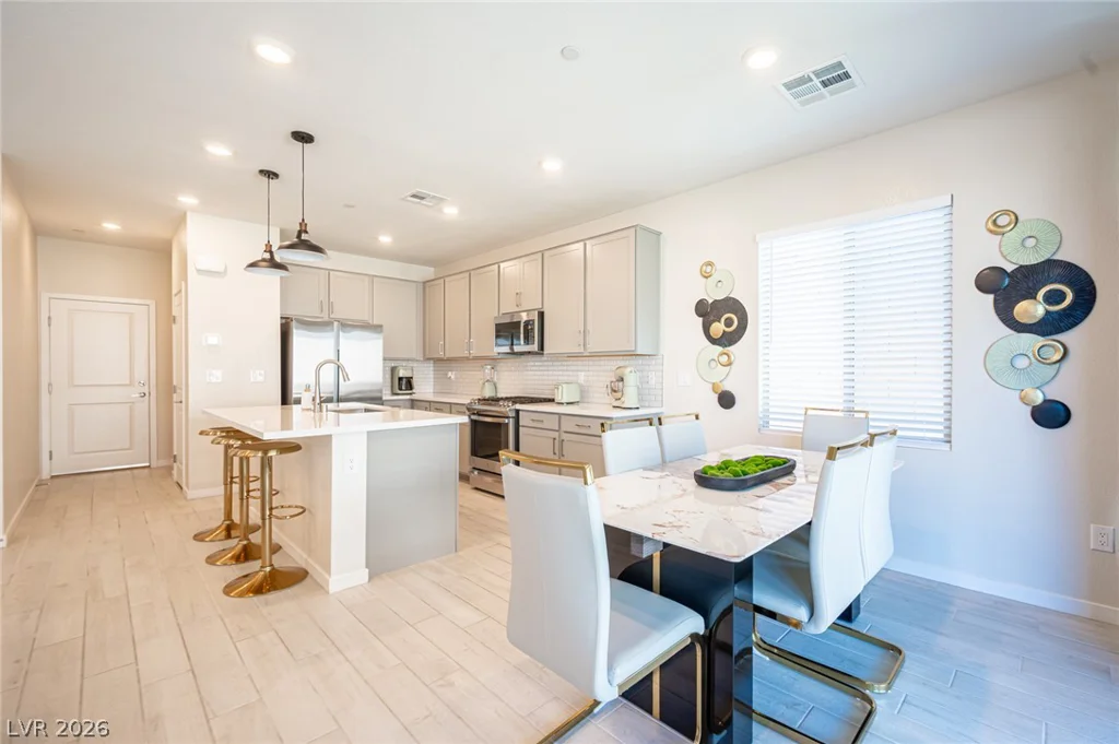 11604 Observation Point, Las Vegas, NV 89138