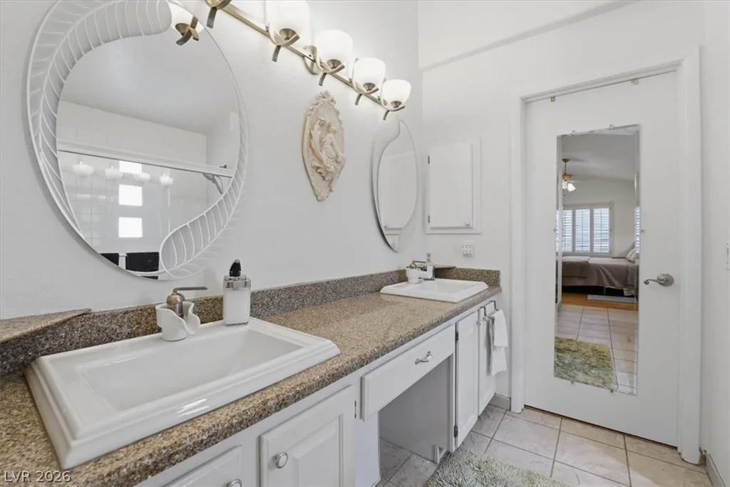5251 Ladyhawk, Las Vegas, NV 89118