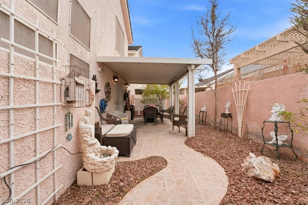 5251 Ladyhawk, Las Vegas, NV 89118