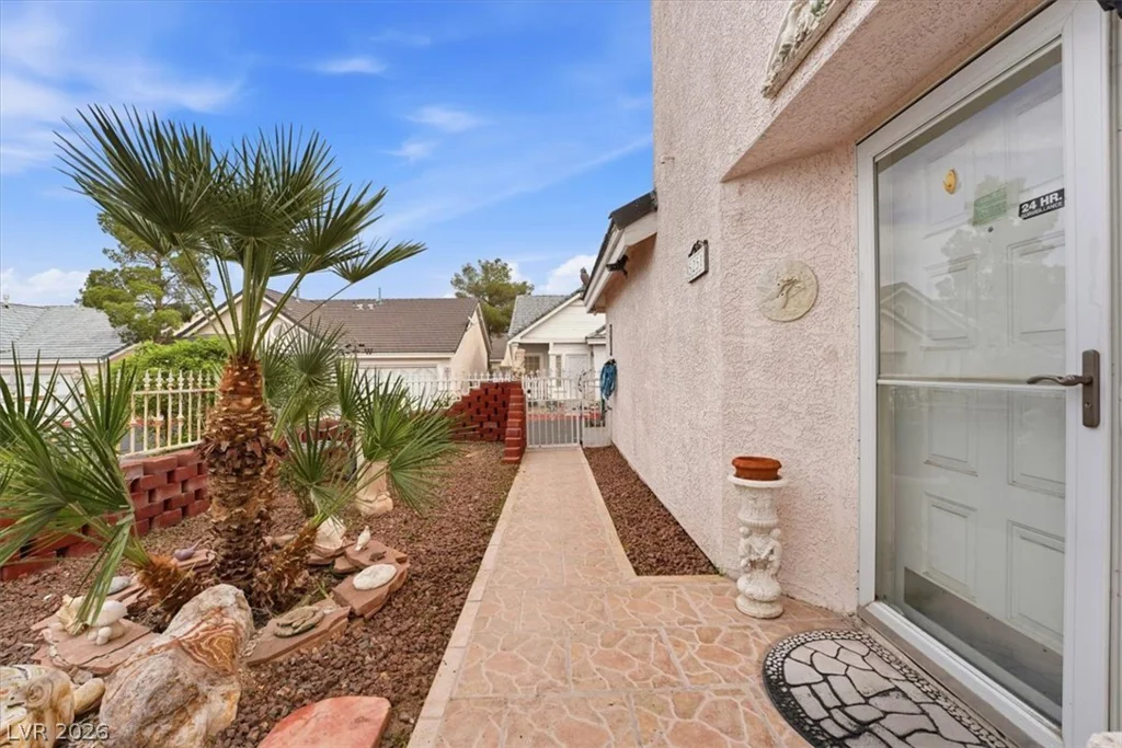 5251 Ladyhawk, Las Vegas, NV 89118
