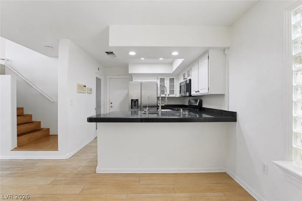 5251 Ladyhawk, Las Vegas, NV 89118