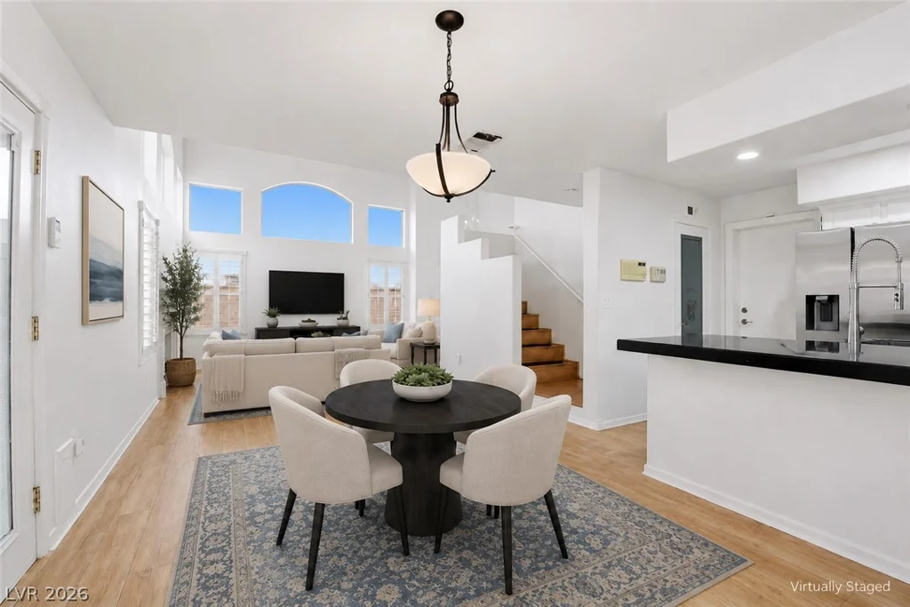 5251 Ladyhawk, Las Vegas, NV 89118