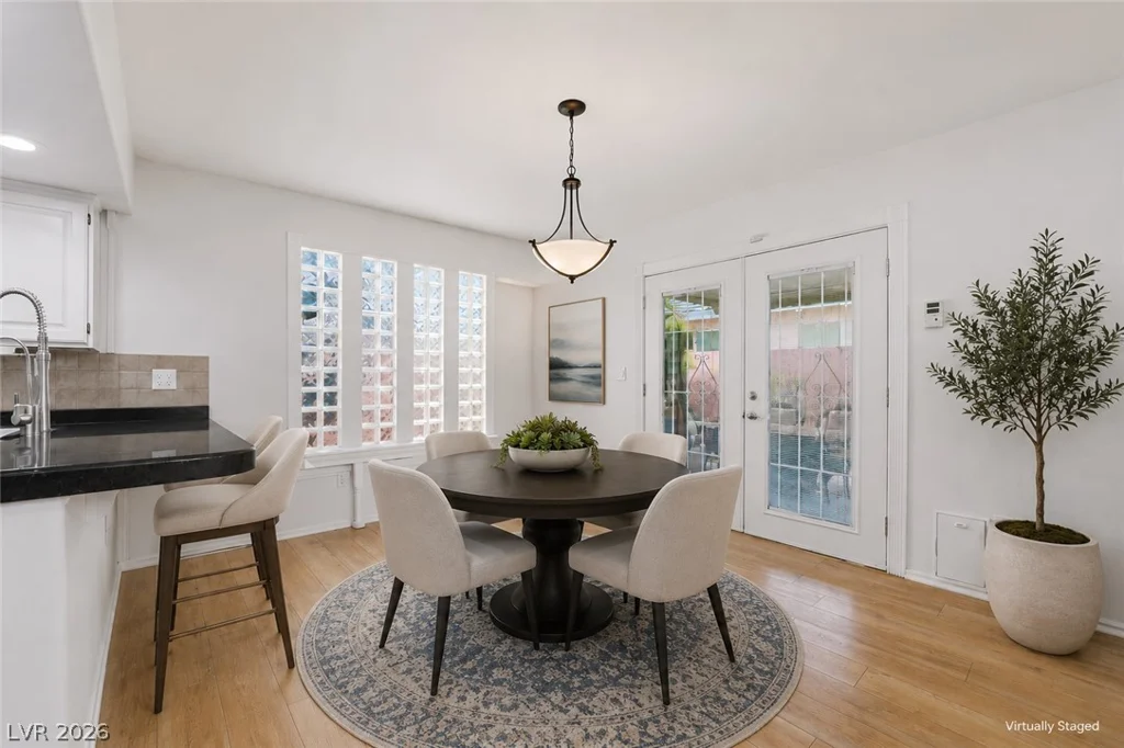 5251 Ladyhawk, Las Vegas, NV 89118