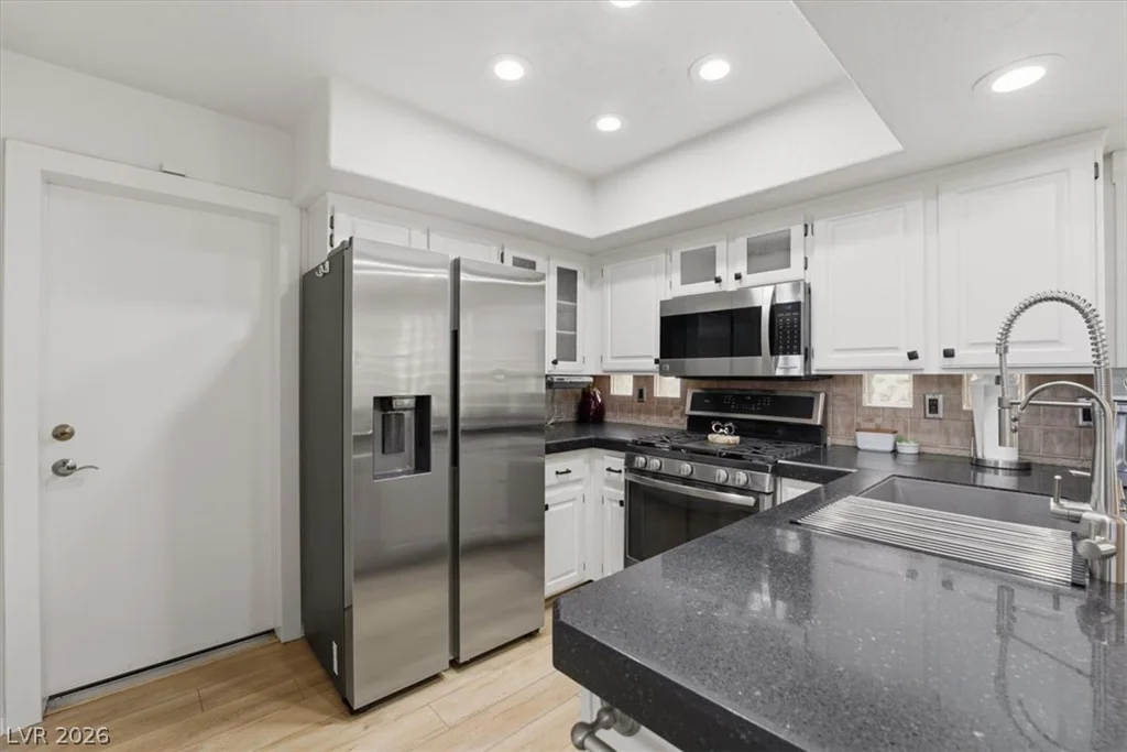 5251 Ladyhawk, Las Vegas, NV 89118