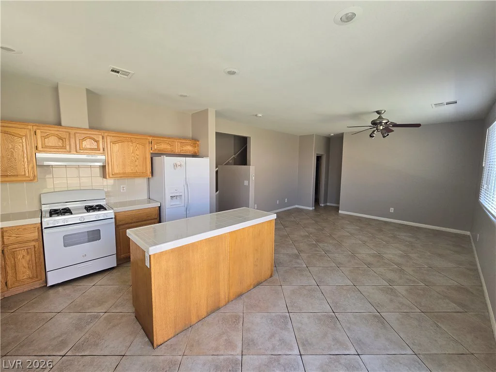 8350 Sterling Harbor, Las Vegas, NV 89117