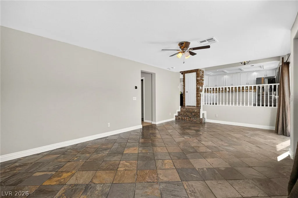 8875 Dove Cove, Las Vegas, NV 89129