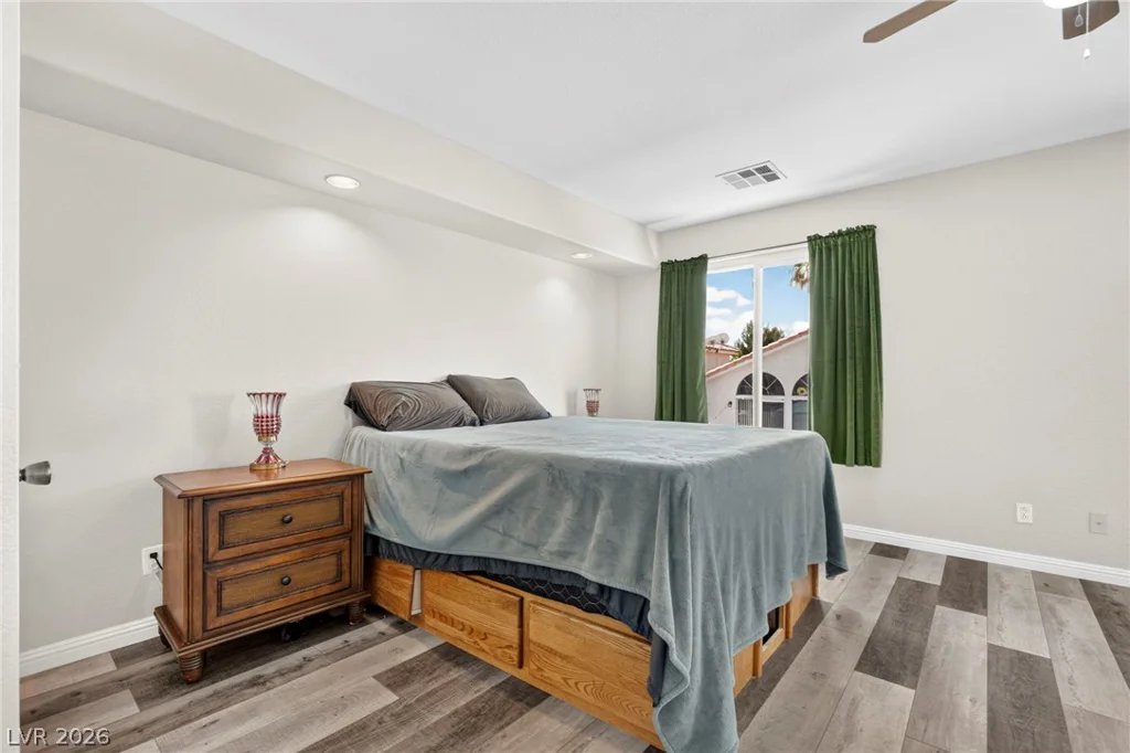 8875 Dove Cove, Las Vegas, NV 89129