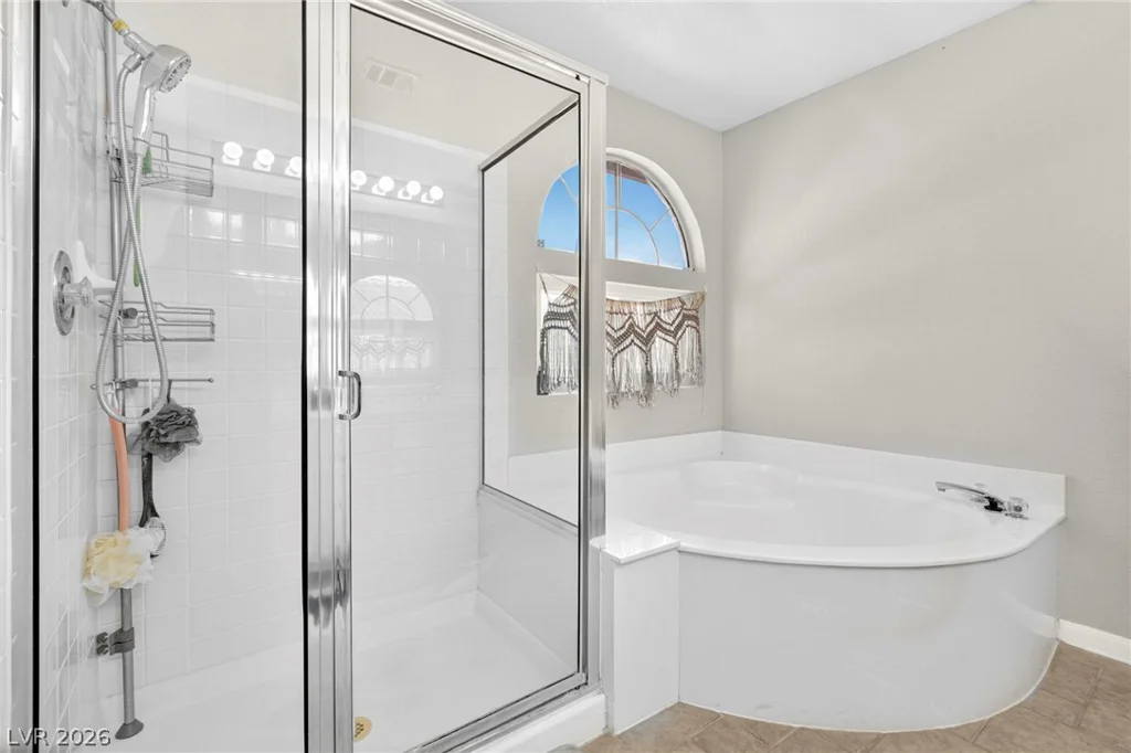 8875 Dove Cove, Las Vegas, NV 89129