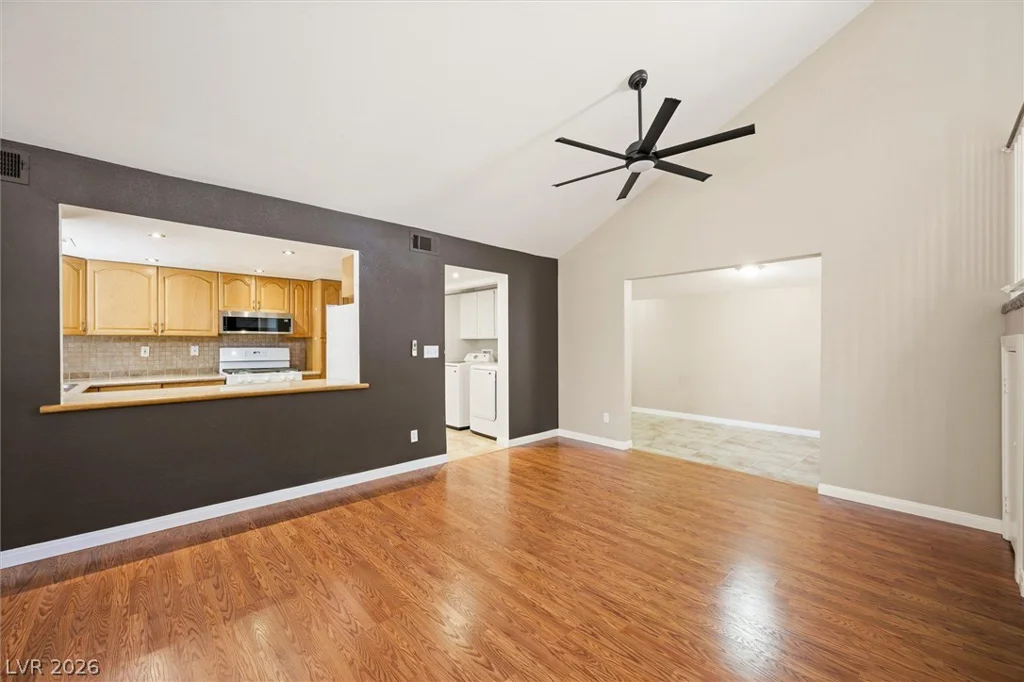 5204 Alpine, Las Vegas, NV 89107