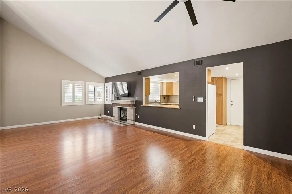 5204 Alpine, Las Vegas, NV 89107