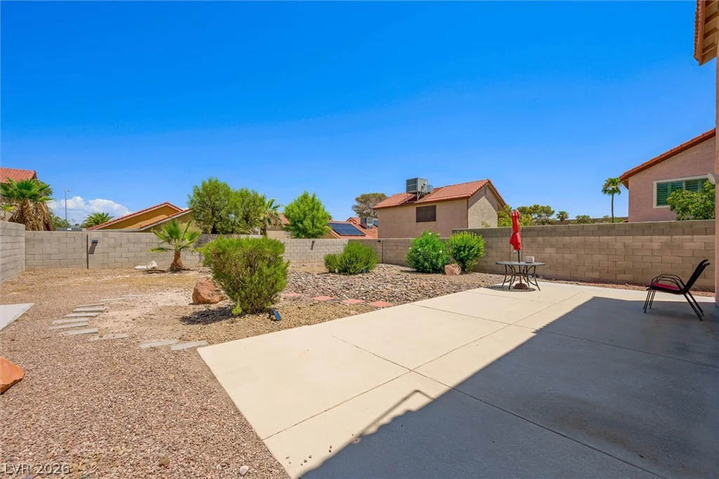 5204 Alpine, Las Vegas, NV 89107