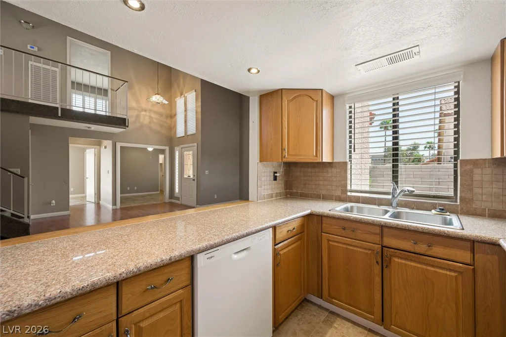 5204 Alpine, Las Vegas, NV 89107