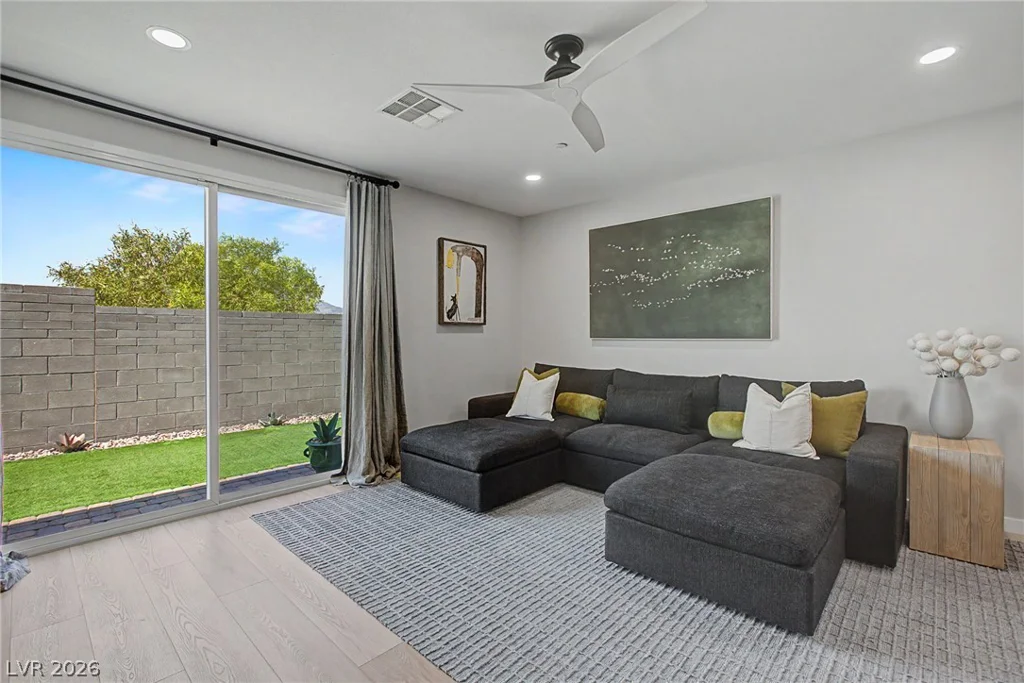 9386 Sequoia Ridge, Las Vegas, NV 89143