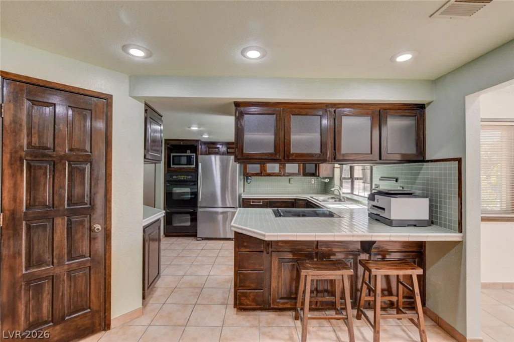 5644 Nicole, Las Vegas, NV 89120