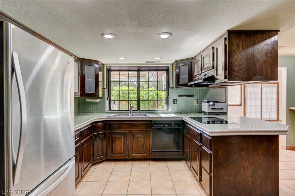 5644 Nicole, Las Vegas, NV 89120