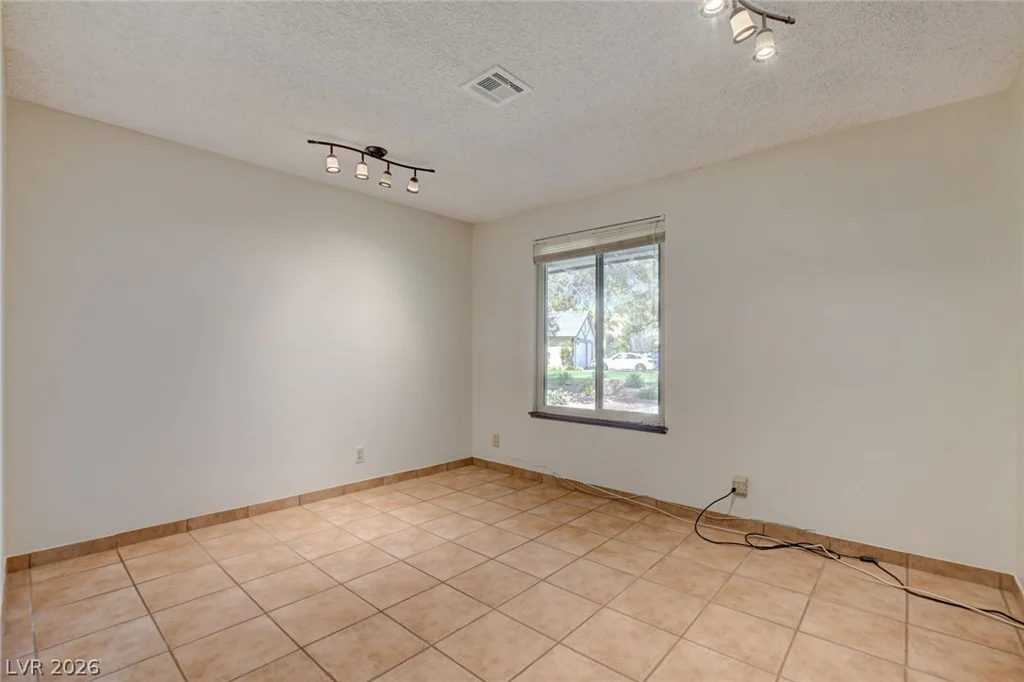 5644 Nicole, Las Vegas, NV 89120