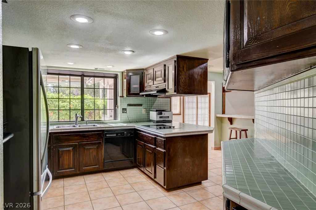 5644 Nicole, Las Vegas, NV 89120