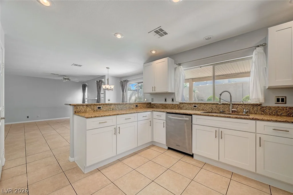 935 Highland Trails, Henderson, NV 89015