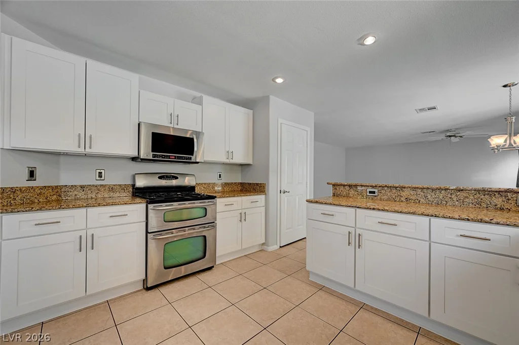 935 Highland Trails, Henderson, NV 89015