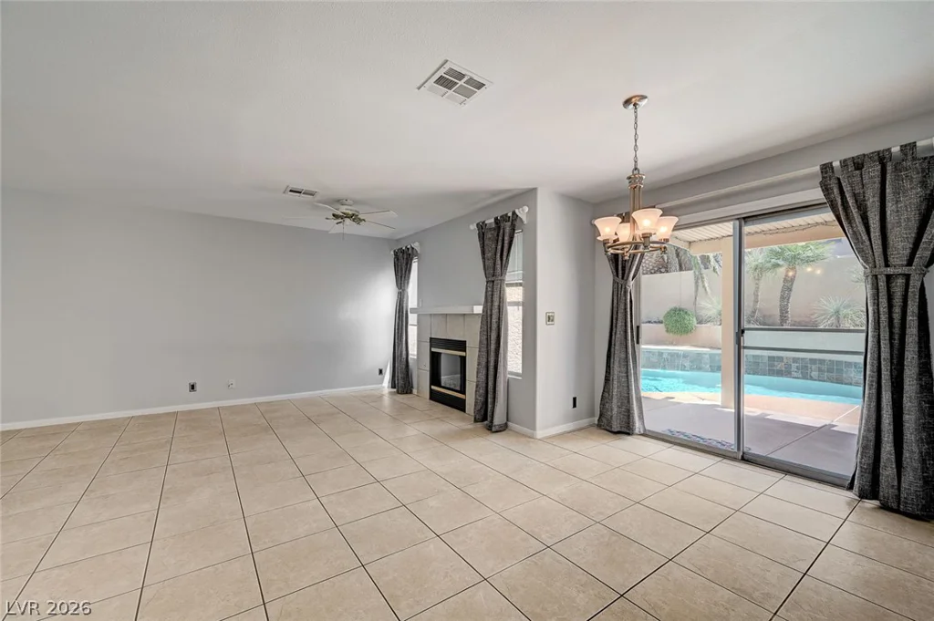 935 Highland Trails, Henderson, NV 89015