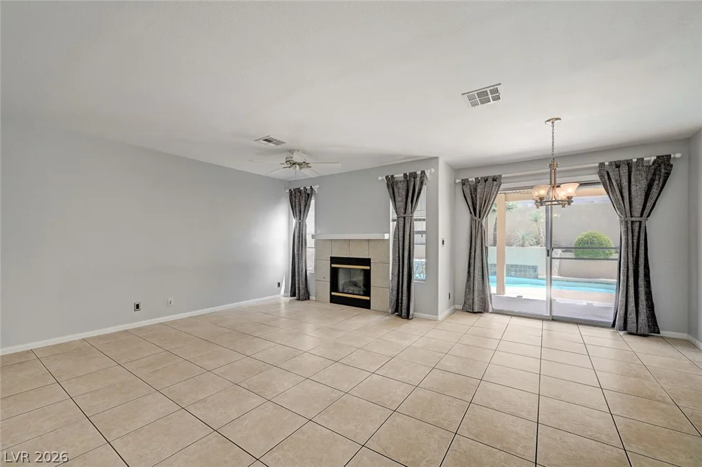 935 Highland Trails, Henderson, NV 89015