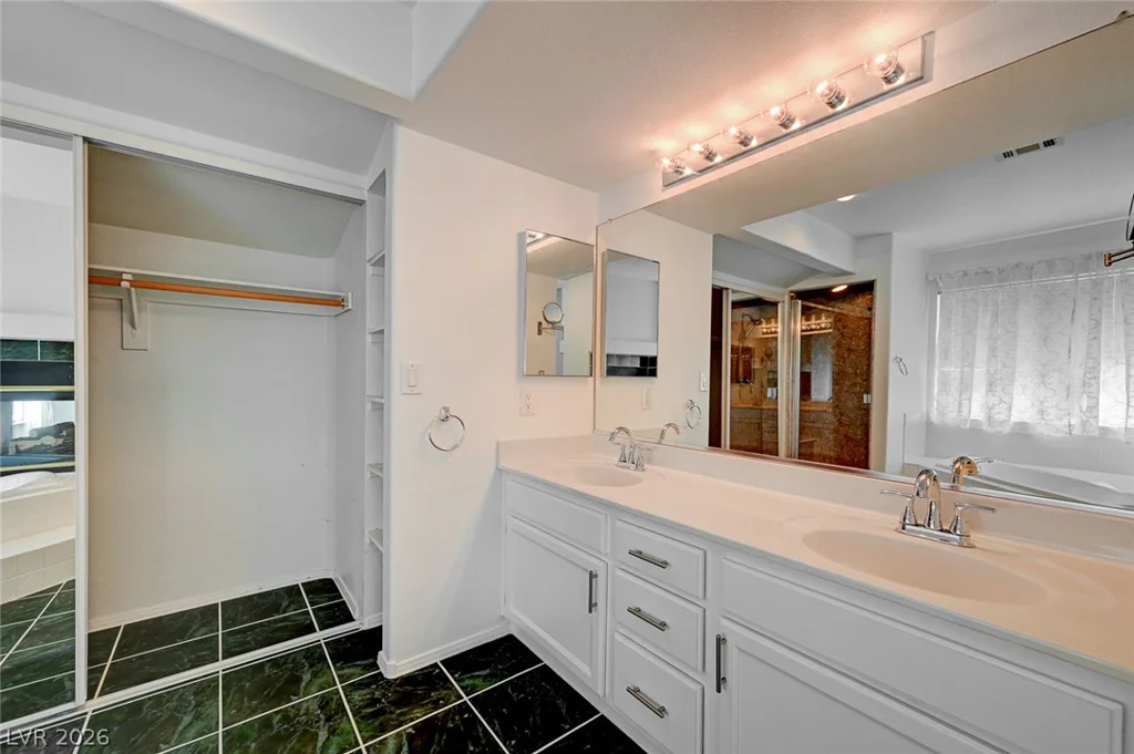 935 Highland Trails, Henderson, NV 89015